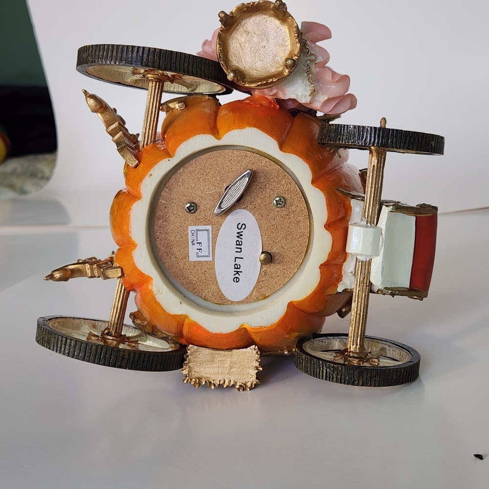Fitz & Floyd Cinderella Musical Carriage Figurine Pumpkin Coach Swan Lake w/ Box - Picture 9 of 14